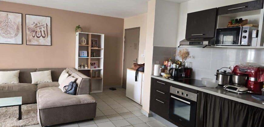 A vendre un appartement T3 situé dans une résidence sécurisée à Saint Pierre
