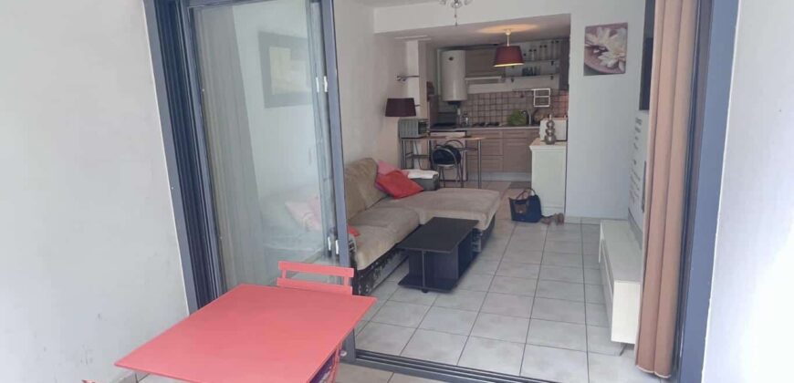 A louer un superbe appartement meublé avec piscine à Saint Denis