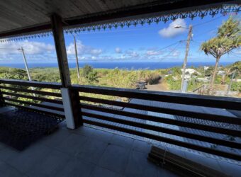 Superbe maison T5+ entièrement rénovée avec vue mer située à Petite île