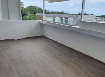 A louer appartement T2 de 88m2 situé au centre ville de Saint Benoit