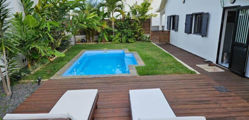 A vendre charmante maison T4 avec piscine et jardin à Saint Louis