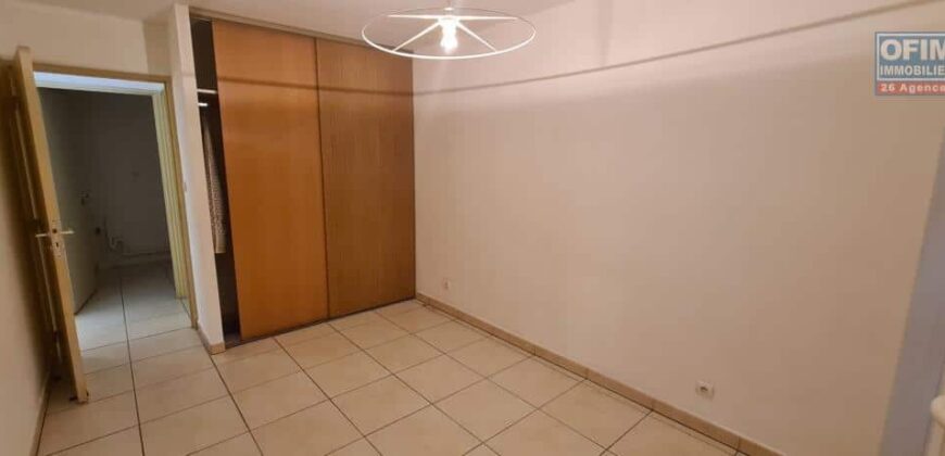 A vendre spacieux appartement d’environ 62 m2 situé au Tampon proche du centre-ville