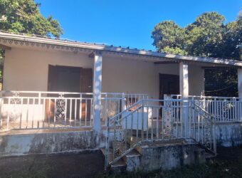 A louer une maison F4 de 89m2 avec cour arborée à Sainte Anne