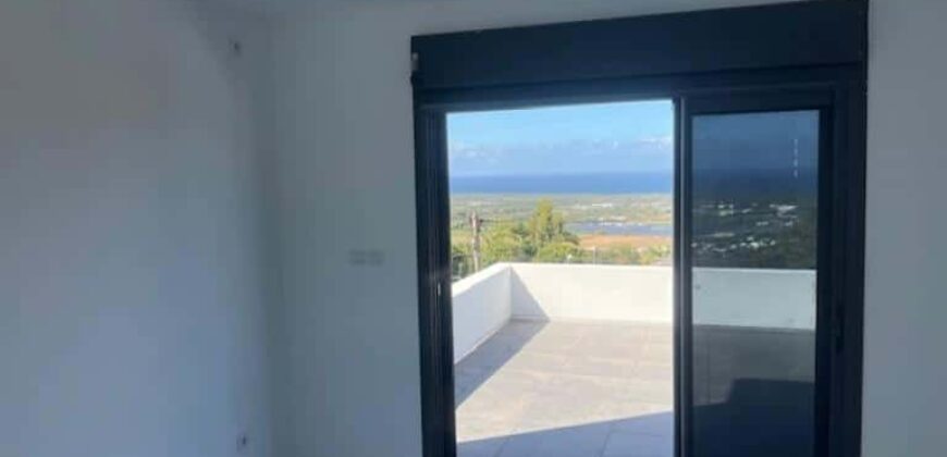 Location d’une grande villa neuve de 107,47 m² avec vue imprenable sur mer à Étang-Salé