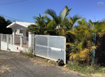 A louer maison meublée proche des écoles et commerces à La rivière Saint Louis