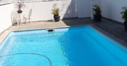 À Vendre : Belle Villa F5 de 226 m² avec Jardin et Piscine dans le secteur du Butor