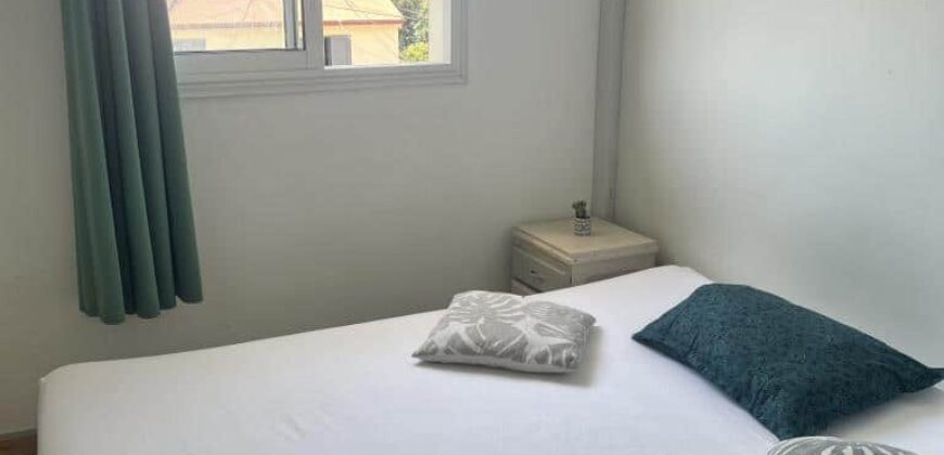 Location d’un charmant appartement T3 meublé dans une maison individuelle à Saint-Denis, quartier Providence.