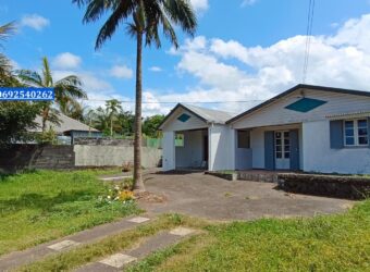 Location d’une spacieuse maison F4 de 110 m² avec jardin à Saint-Joseph