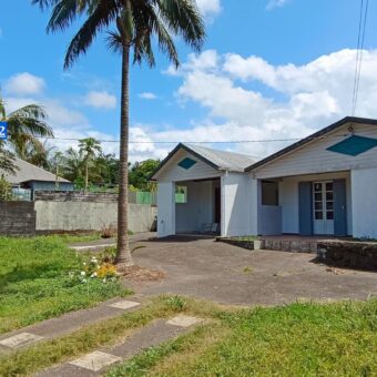 Location d’une spacieuse maison F4 de 110 m² avec jardin à Saint-Joseph