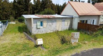 A vendre: Maison T3 en bordure de forêt avec jardin sur terrain de 310 m² à Bourg Murat-Plaines des Cafres