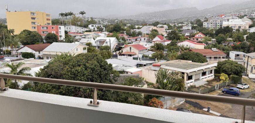 Location studio avec terrasse dans une résidence neuve à Sainte-Clotilde