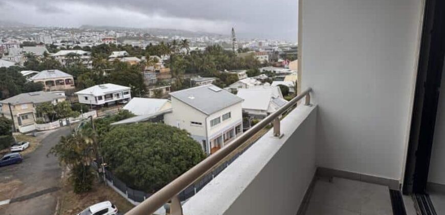 Location studio avec terrasse dans une résidence neuve à Sainte-Clotilde