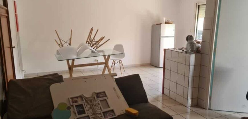 A louer appartement T2 d’environ 40 m2 situé en plein centre-ville de Tampon