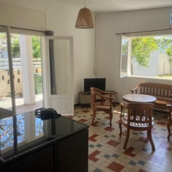 Location appartement T4/5 à Étang-Salé les Bains, à 2 minutes à pied de la plage.