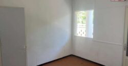 Location appartement T4/5 à Étang-Salé les Bains, à 2 minutes à pied de la plage.