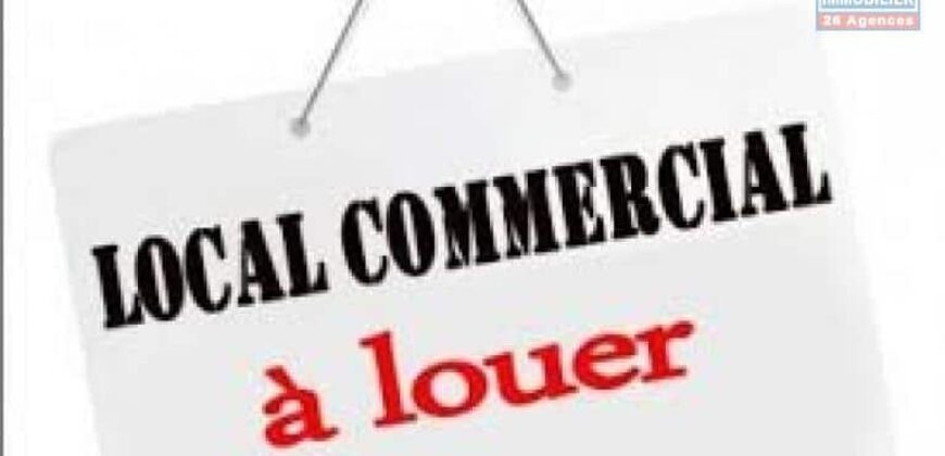 A louer : Local Professionnel/Commercial à proximité des commerces à Sainte-Marie