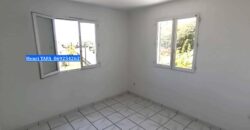 A vendre une maison F4 d’environ 90 m2 avec un petit studio sur un terrain constructible de 424 m2 à Langevin