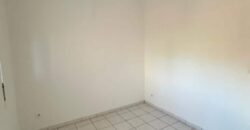 Appartement de 70 m² à louer en centre-ville de Saint-Pierre – Proche plage et commerces