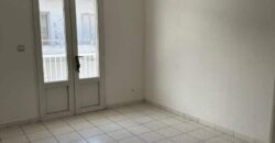 Appartement de 70 m² à louer en centre-ville de Saint-Pierre – Proche plage et commerces