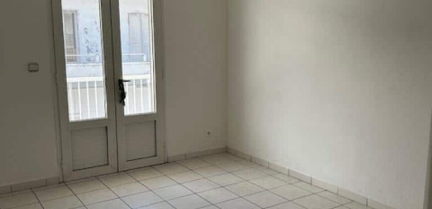 Appartement de 70 m² à louer en centre-ville de Saint-Pierre – Proche plage et commerces