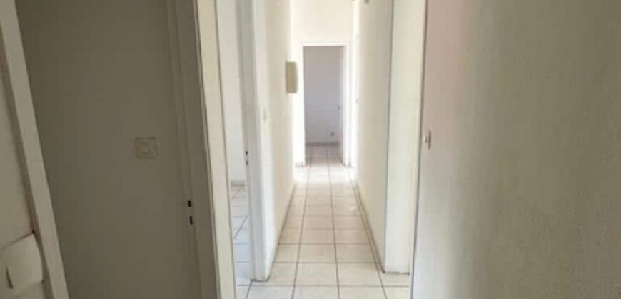 Appartement de 70 m² à louer en centre-ville de Saint-Pierre – Proche plage et commerces