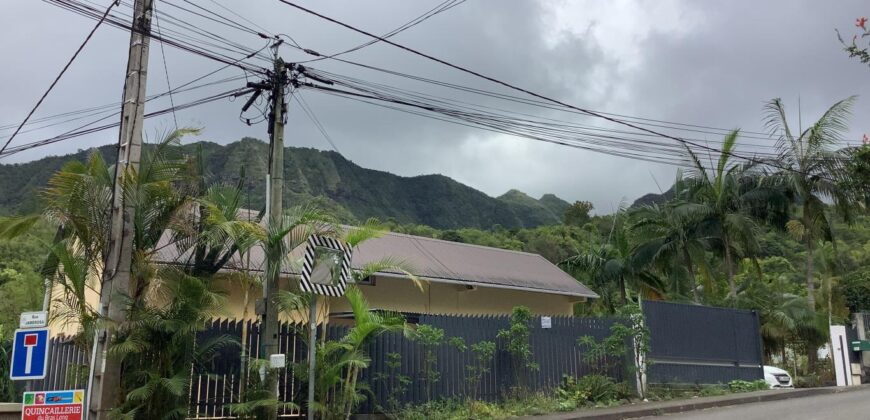 En location une villa F4 en excellent état située dans le secteur de L’Entre-Deux