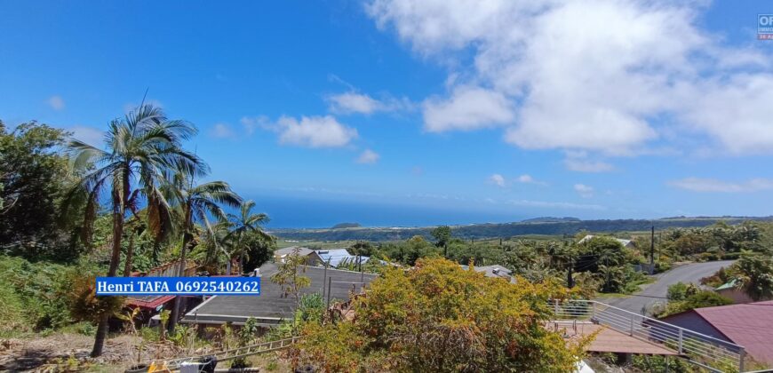 À vendre : Maison jumelée de type F4 avec vue mer, située dans une impasse calme sur le secteur de la Crête