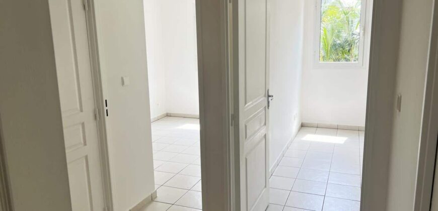 A vendre: appartement T3 avec terrasse proche du Jardin de l’État à Saint-Denis