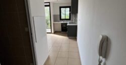 A vendre : Charmant studio de 28,29 m² avec balcon et vue sur l’océan, dans la Résidence Clos des Jacarandas aux Avirons.