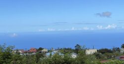 A vendre une grande maison T4+ avec vue mer et montagne située dans le village de Tevelave