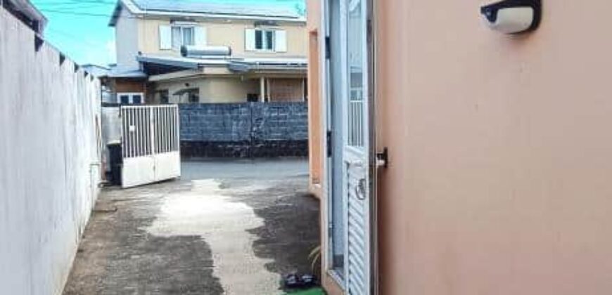 En location une maison jumelée T3 de 50,52 m2 habitable située dans un secteur calme à saint Joseph