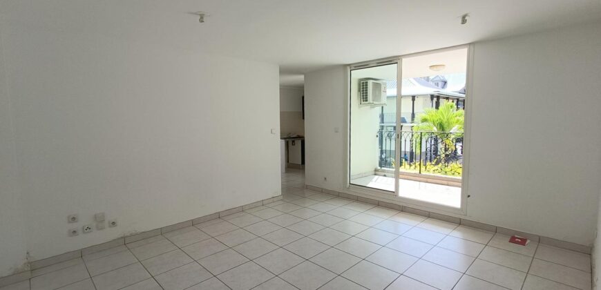 Appartement F3 de 65m² avec varangue et parking à vendre à Saint-André