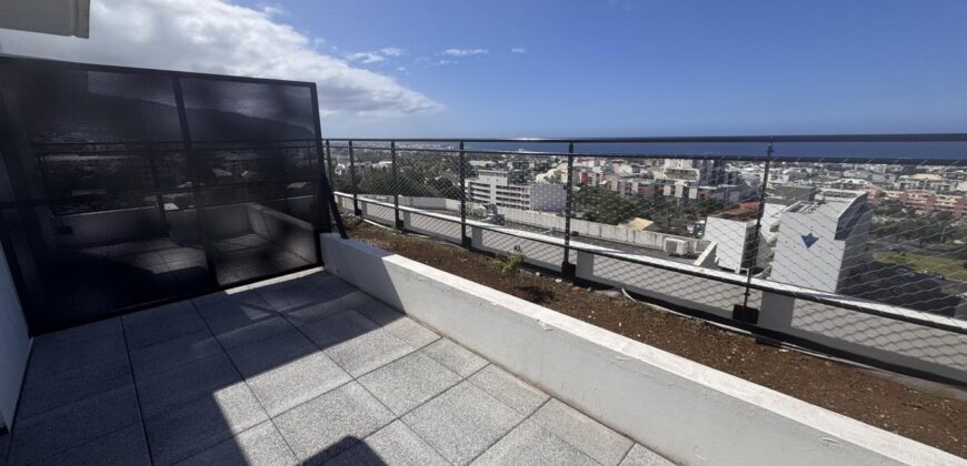 Studio neuf meublé avec grande terrasse et parking à louer – Proche de l’université à Saint-Denis