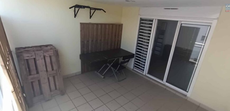 Charmant appartement F3 meublé à vendre à Saint-Joseph, proximité centre-ville