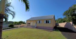 Location d’une charmante villa F4 avec piscine, proche des écoles, Chemin du Cap à Sainte-Anne.