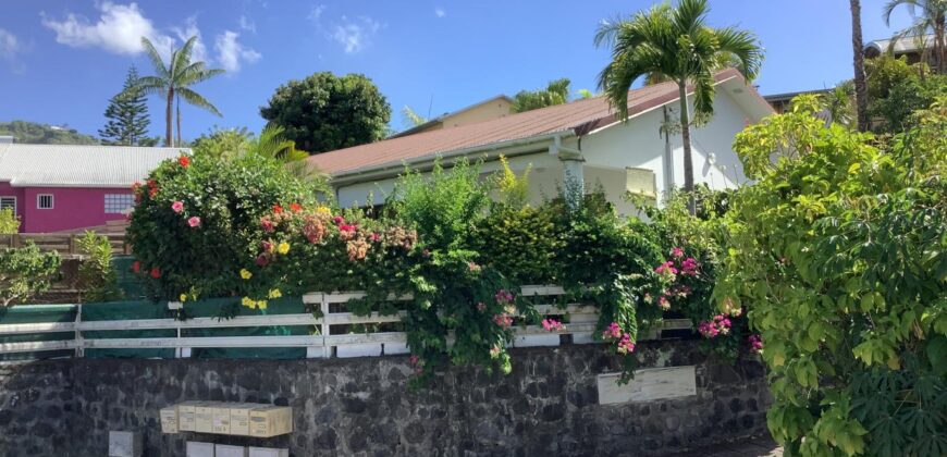 Location d’une villa F3 jumelée de plain-pied située proche du centre-ville à Ravine des Cirons