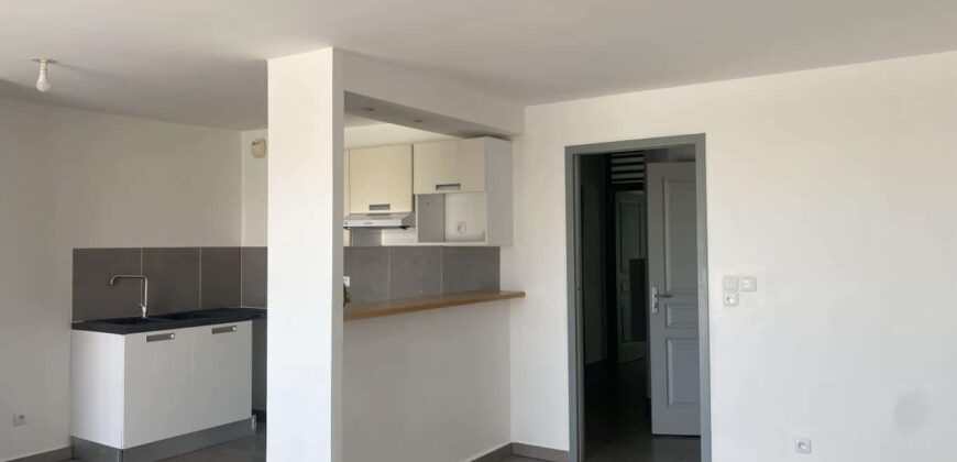 A vendre : Lumineux appartement T3 en plein centre-ville de La Possession