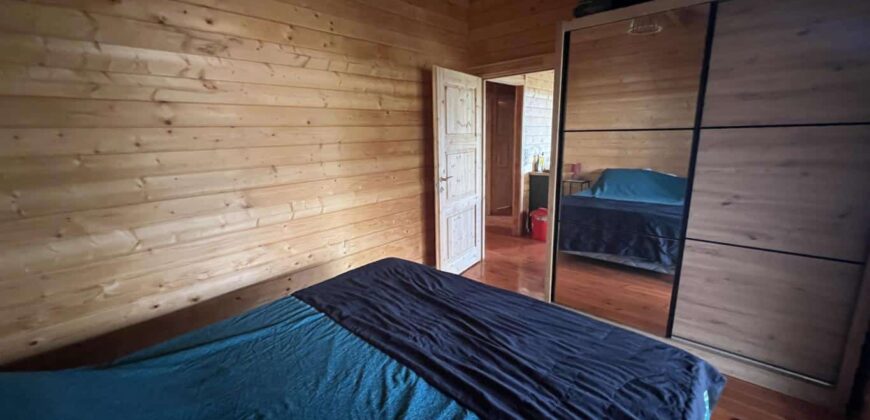 À vendre : Charmante maison bois F3 de plain-pied avec vue sur l’océan, dans un cadre idyllique à Saint-Louis