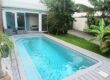 Vente d’une agréable maison à étage de type F4 avec piscine, sur un grand terrain de 375m² à Le Port.