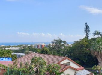 A louer un studio climatisé avec vue mer et montagne situé dans une résidence calme et sécurisée à Saint Joseph